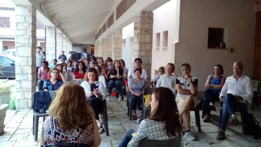 Un momento dell'incontro presso il Borgo La Martella con Azzurra d'Agostino.